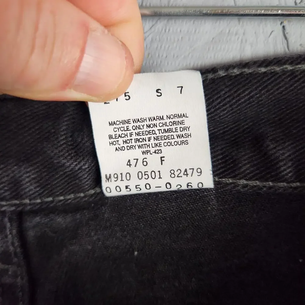 Levis measurements photos